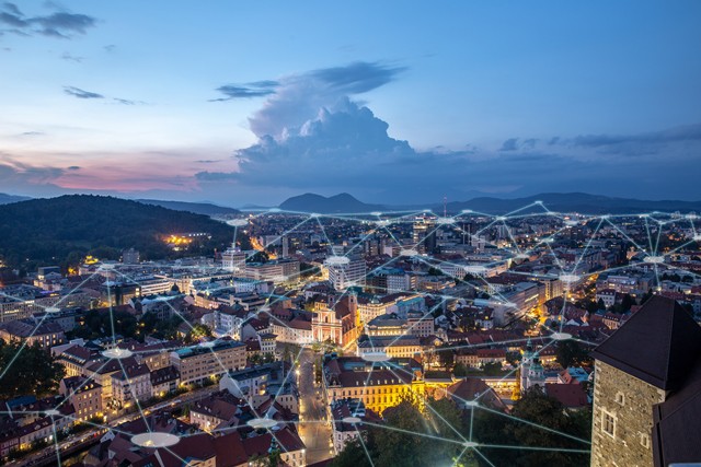 Energetika Ljubljana s toploto in z zemeljskim plinom oskrbuje tri četrtine stanovanj v Mestni občini Ljubljana.