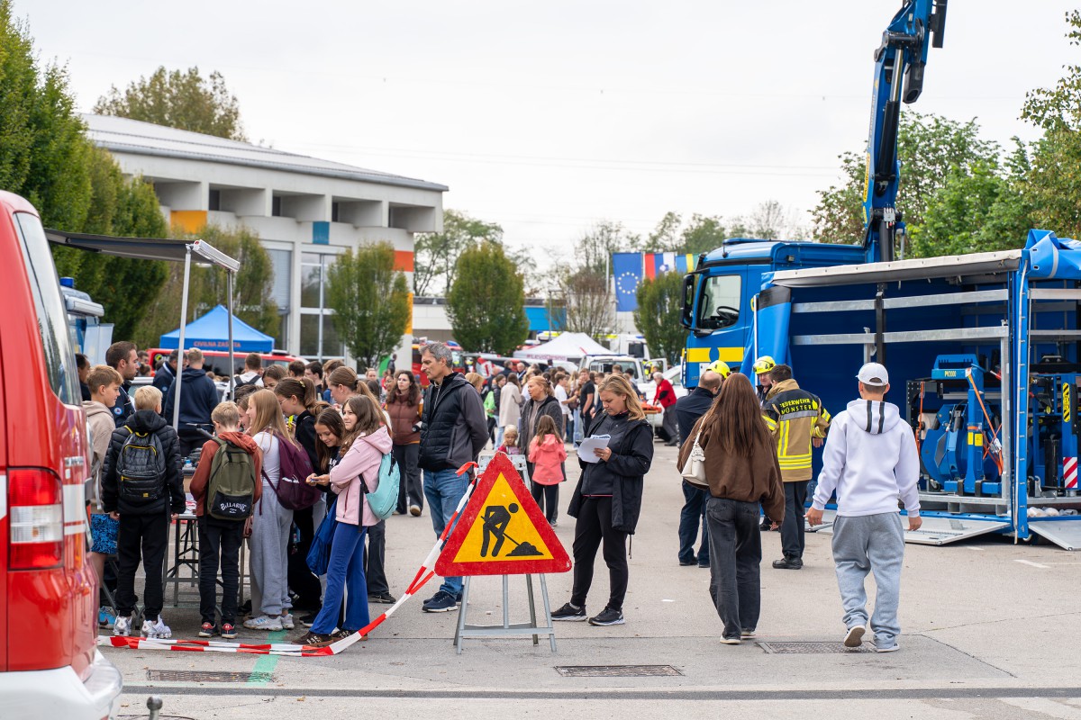 DAN ZAŠČITE, REŠEVANJA IN POMOČI - fotoreportaža