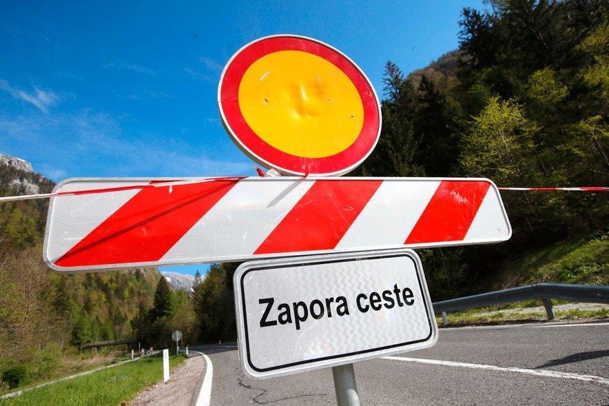 OBVESTILO O POPOLNI ZAPORI CESTE 