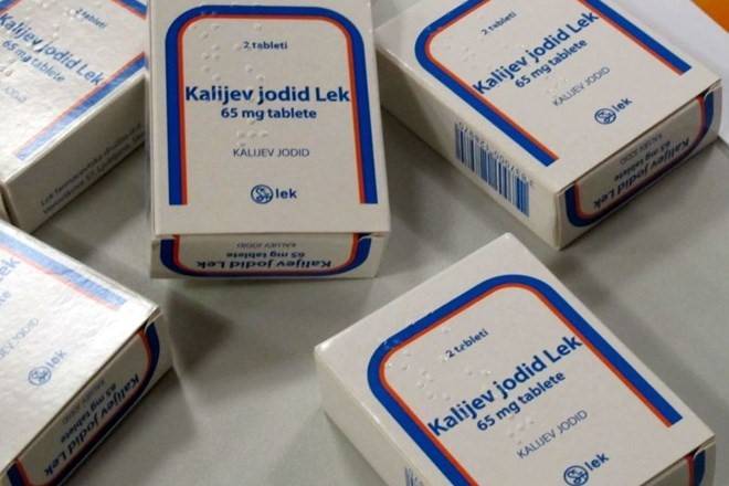 Strokovnjaki in ministrstvo svarijo pred nepotrebnim uživanjem jodovih tablet